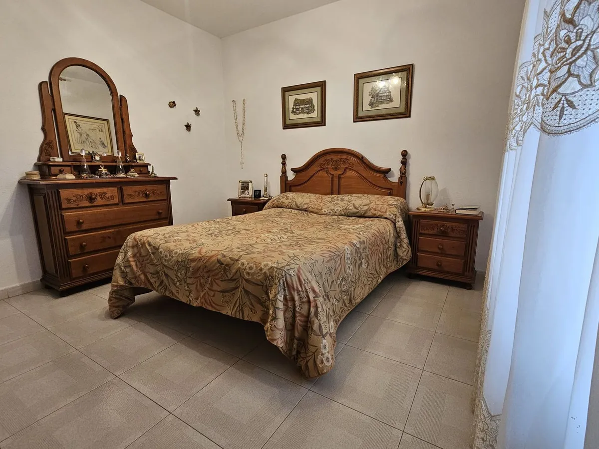 d540dc05-f059-4849-a274-fd2355bca34a