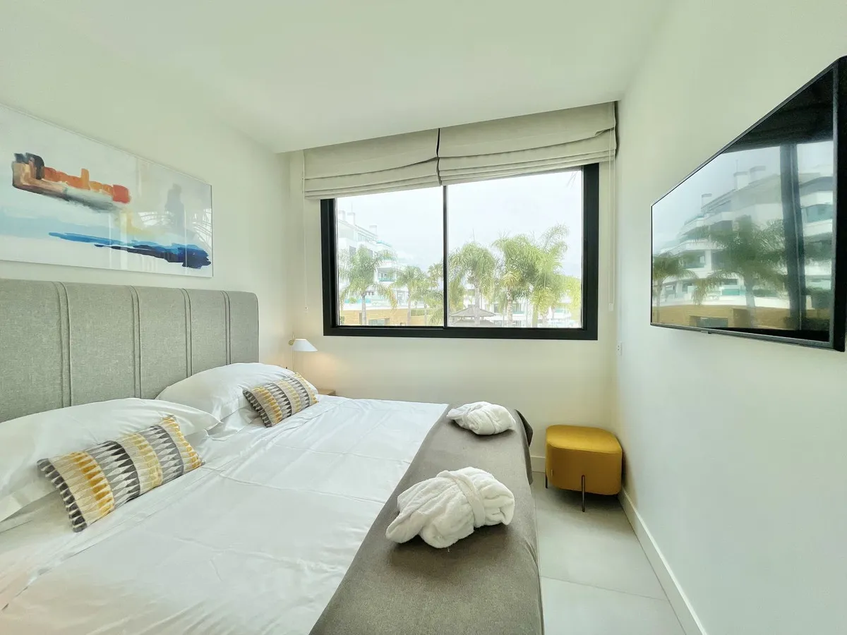 06a880e6-2e86-428d-8003-1d2fb253c980