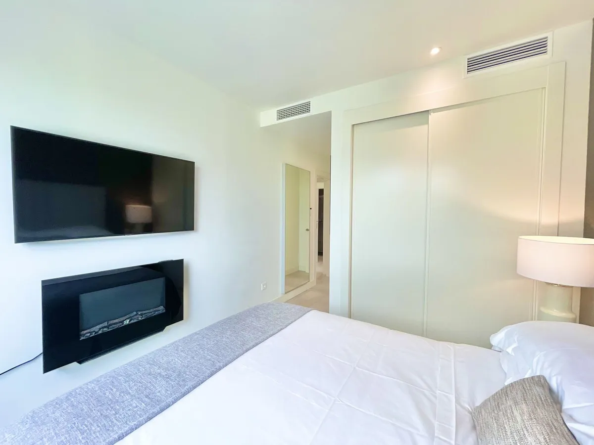 96fbd3a9-cf4f-42d9-b641-7e580501fefb