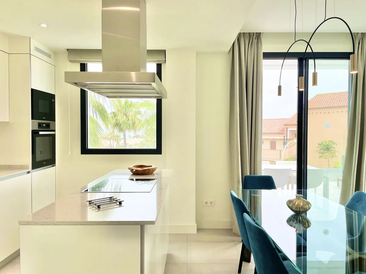 cafc311e-3b13-4458-b3d2-245b3baba319