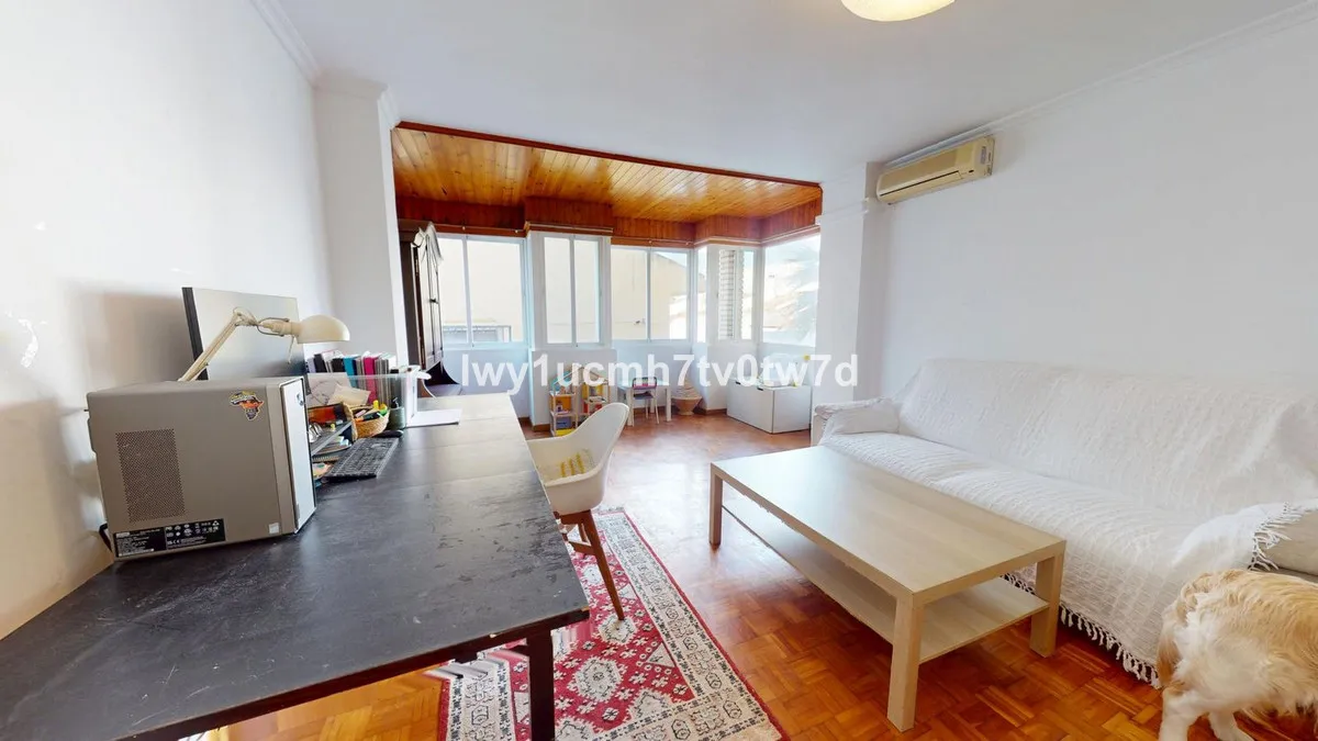 01b09f19-ec72-4da8-9326-3e1a73d5255a