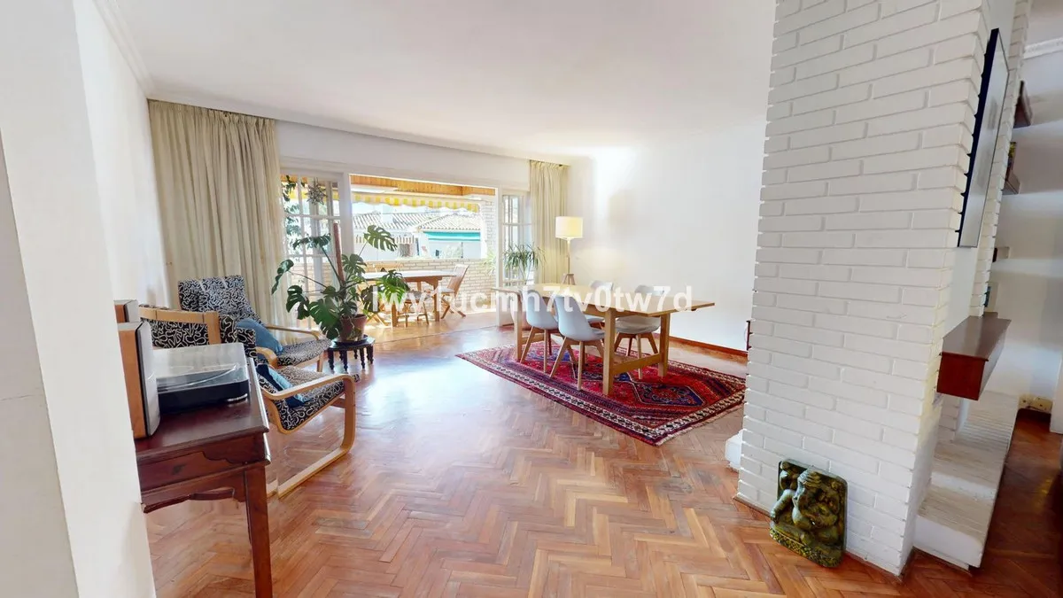 6ac91c00-e5ed-460c-817b-fb6239505452