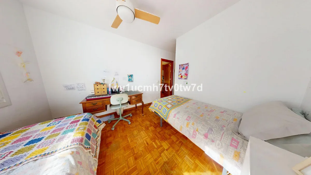 a578fc2c-9391-41f1-812d-889d0a272fac