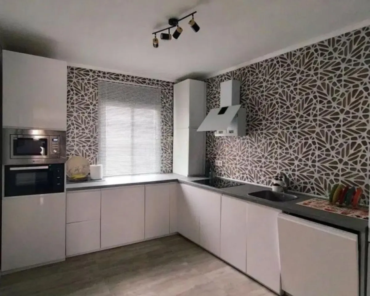 aa2aa6d9-6b38-4d6b-b12c-958f8b1c4002