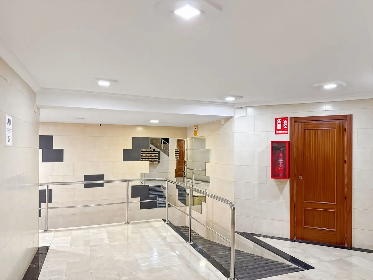 a06937f9-1652-439a-9c72-2e2486eb215e