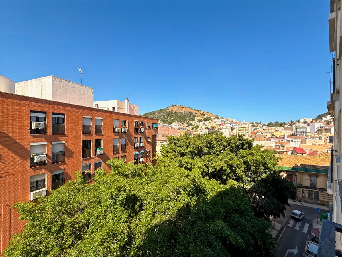 f32fd0b1-96a0-429a-a96e-92cccb3048f6