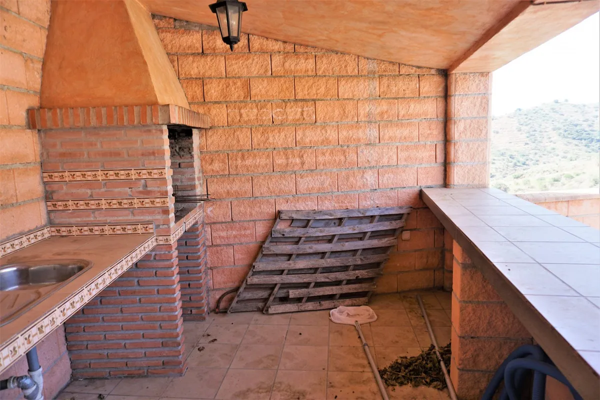 6edcd007-d900-40d2-94c7-35072048cc9e