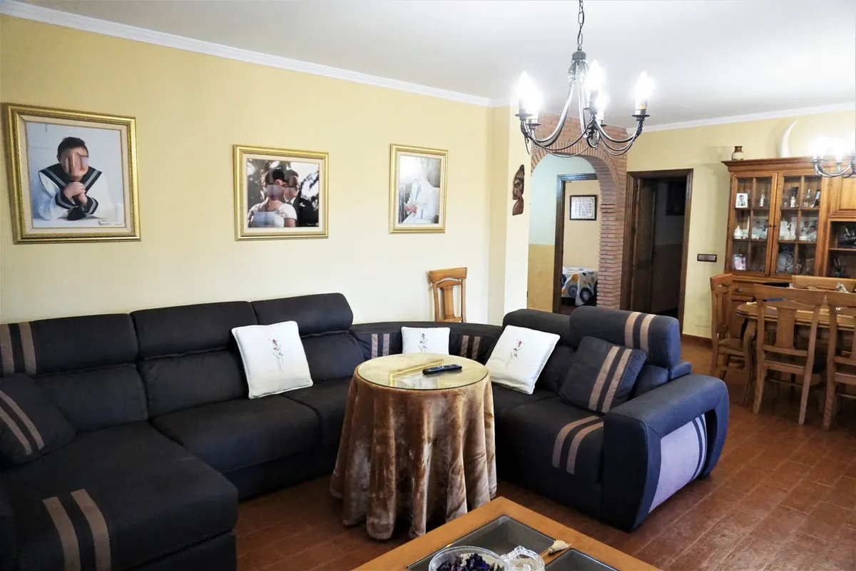 0f08977b-4a91-4627-8d77-a81d76c16030