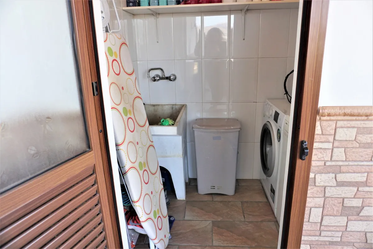 56c1387c-f9e1-4743-af50-41c781afc639