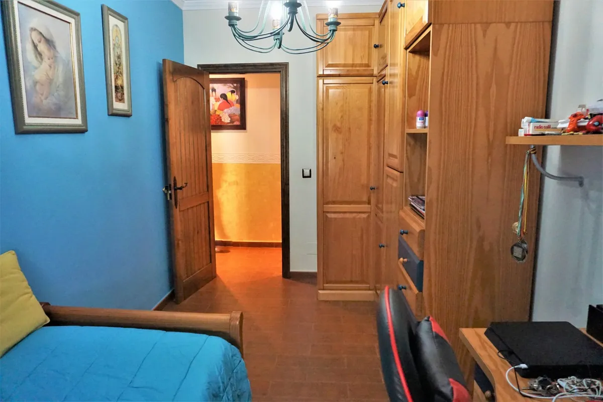 6041cb6a-3446-48d7-9022-e9a9d483e432