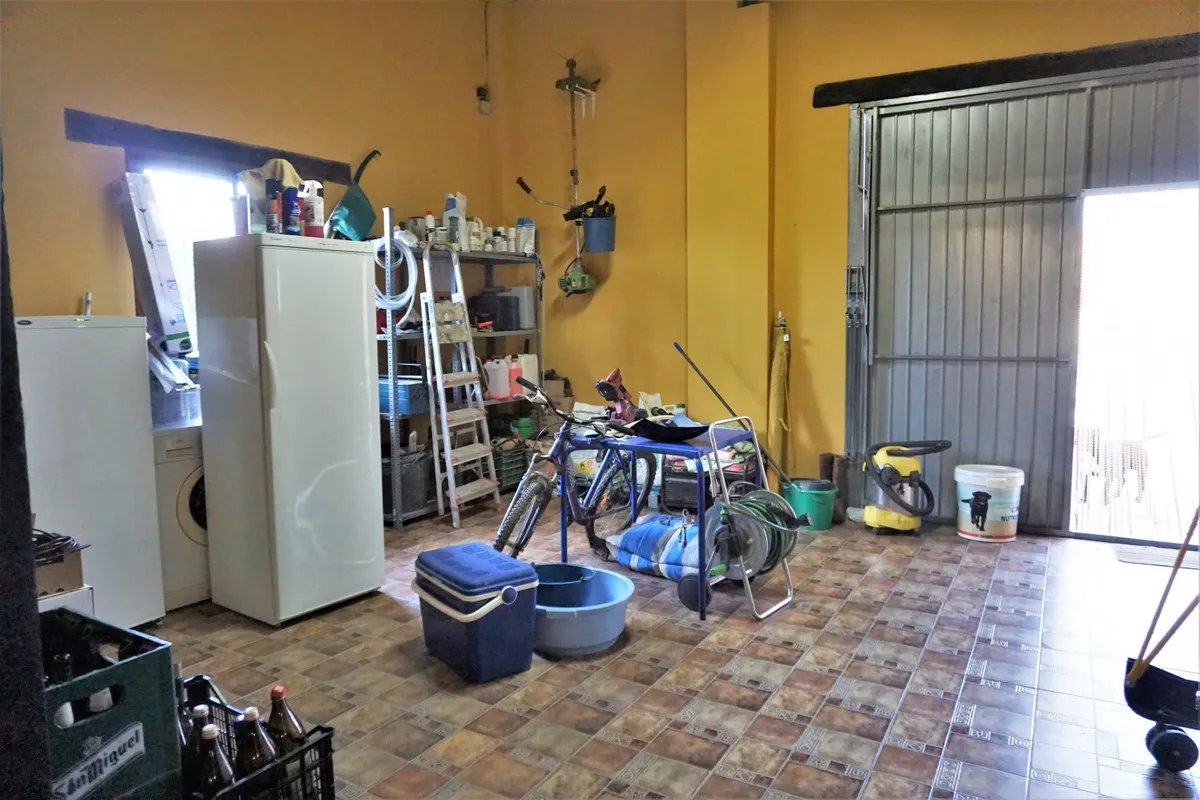 927366e3-1af5-49d2-ac43-72b0846eaef3