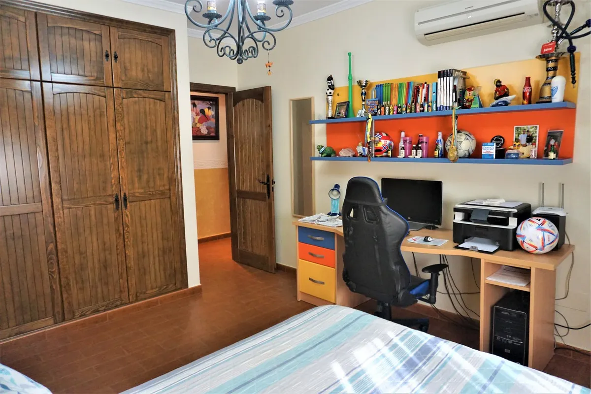 deaf4f48-f323-4c07-ab23-e880fdba0639