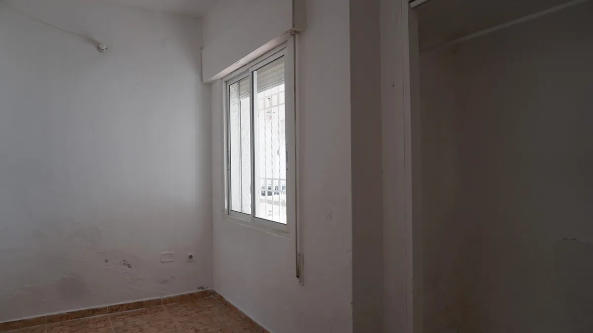 79efc3ff-e58e-4c27-9a48-03f37685a047