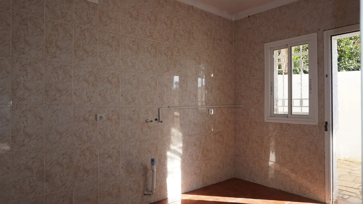 bb8c9da6-f42c-4429-906d-9a7d40c26f83