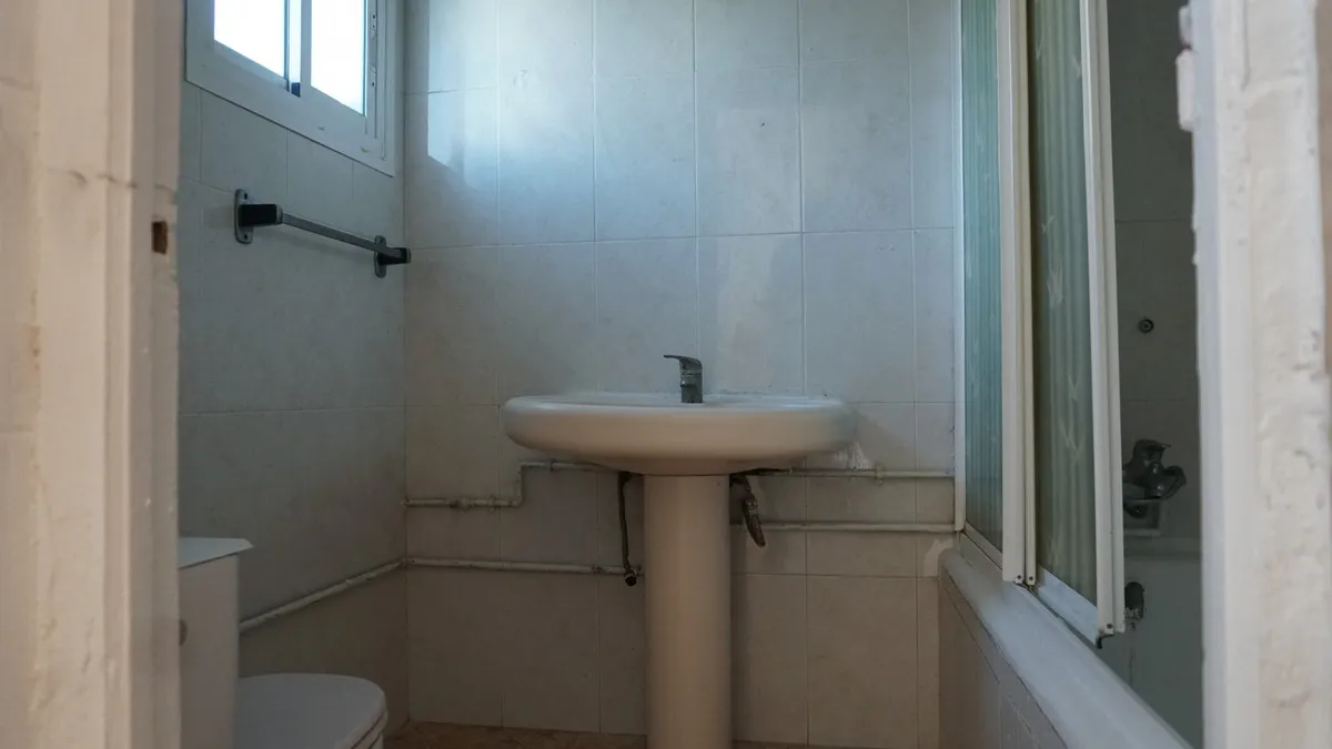 c61b45a5-8a48-4d92-b24d-2246c78a0fe2