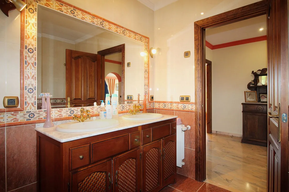 56def645-79b9-427c-b3f9-a02b158c66a7