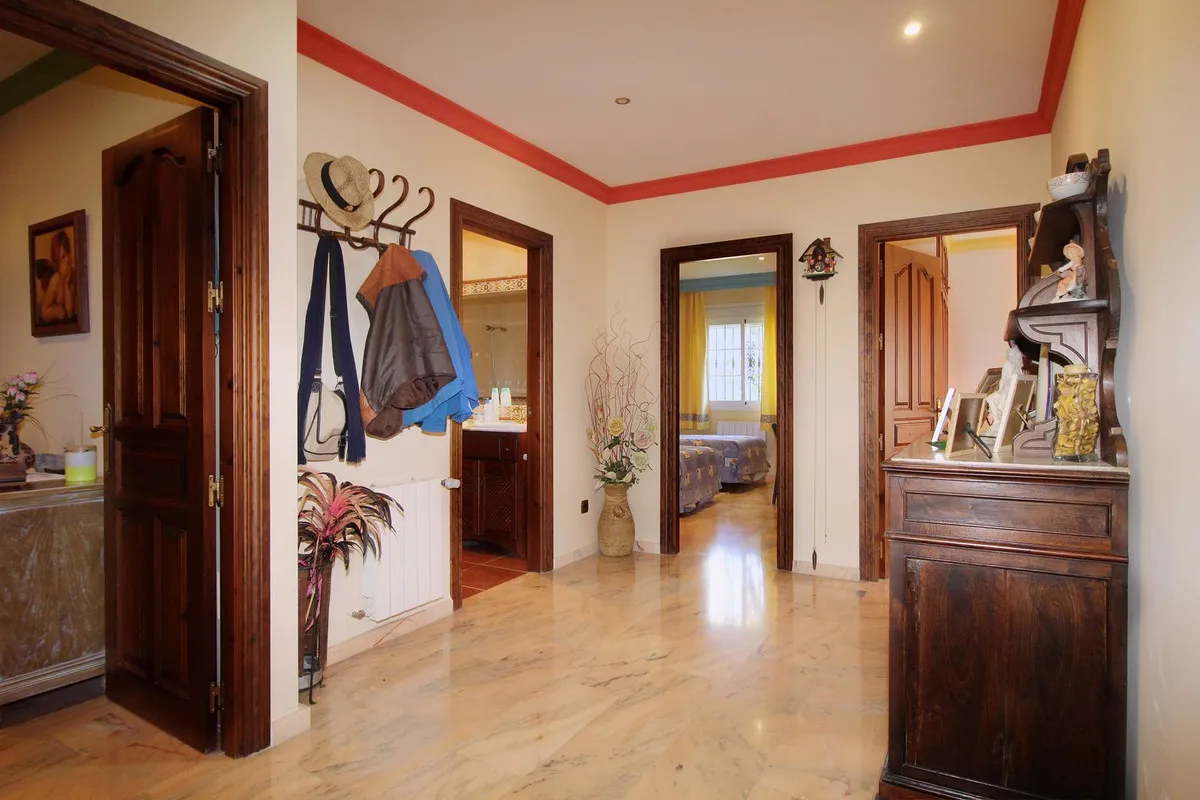 765c584d-1cc5-4fbb-9615-aaf058702a25