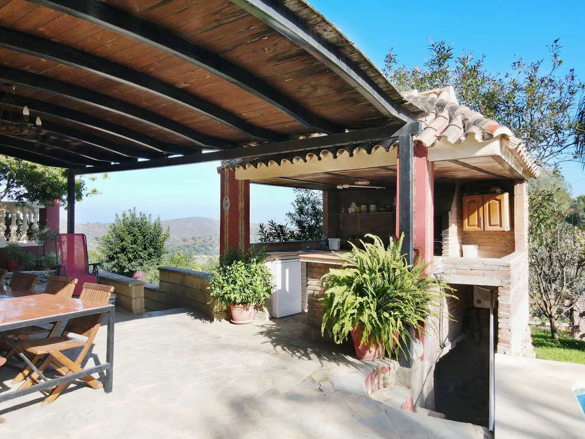 8b0e29f6-9a60-43a0-930d-b95fdb7e5007