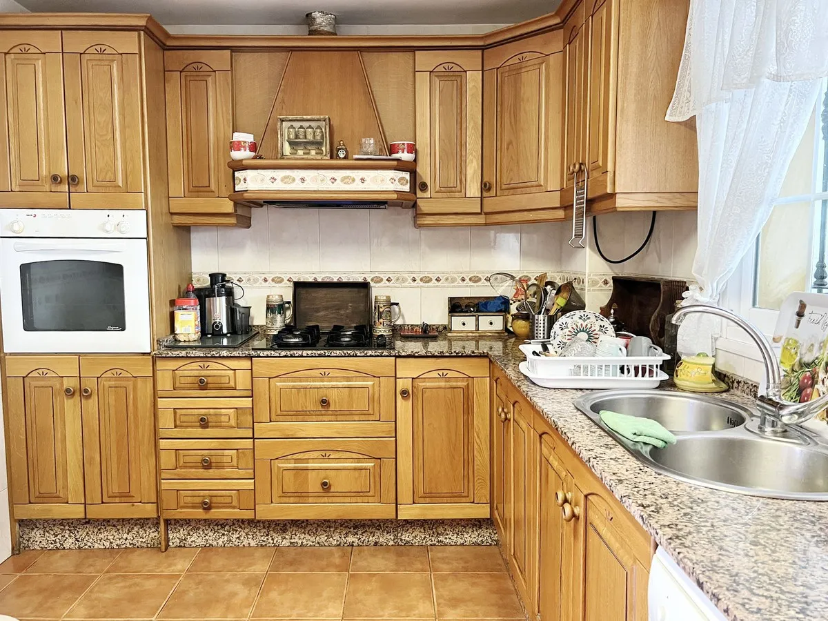 9f305c67-facf-4880-a72c-7e8f58eeb25b