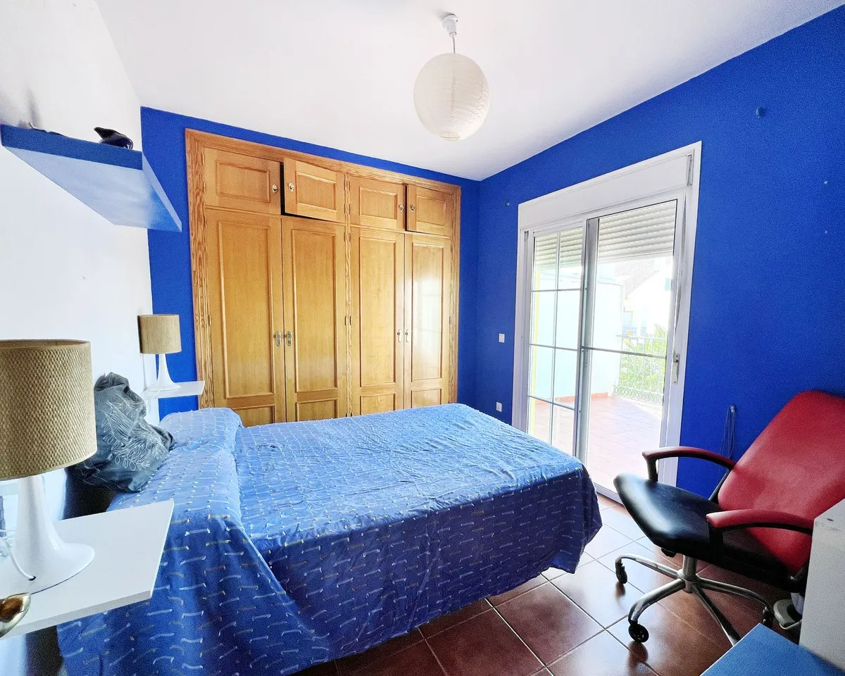 f09a1f1a-aaee-40d9-a6ff-d86b7376f0fd