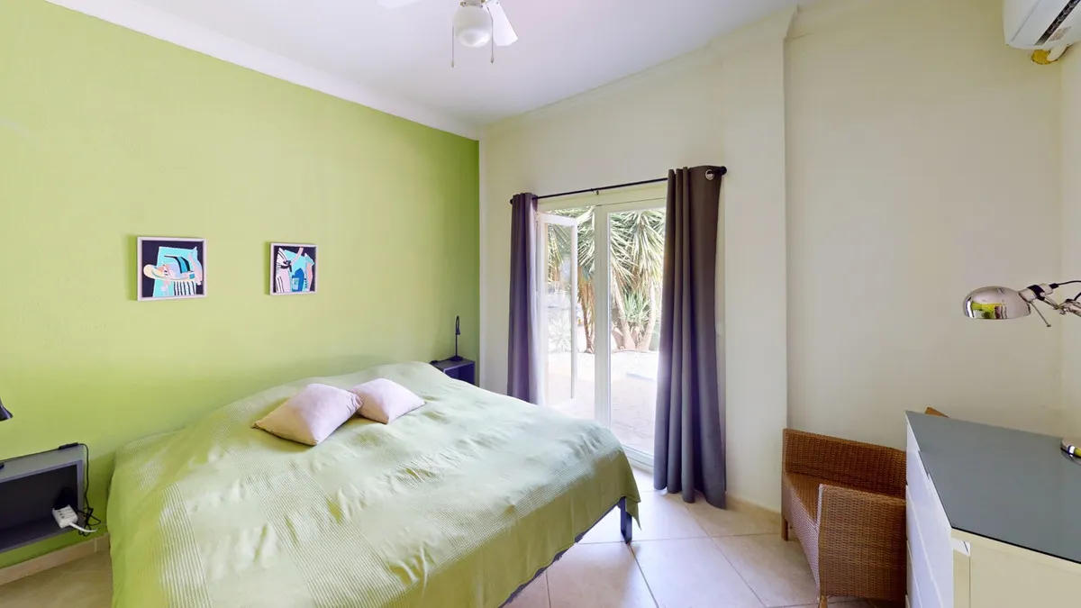 129173a0-aa5a-4f88-98f0-5283ae991c19