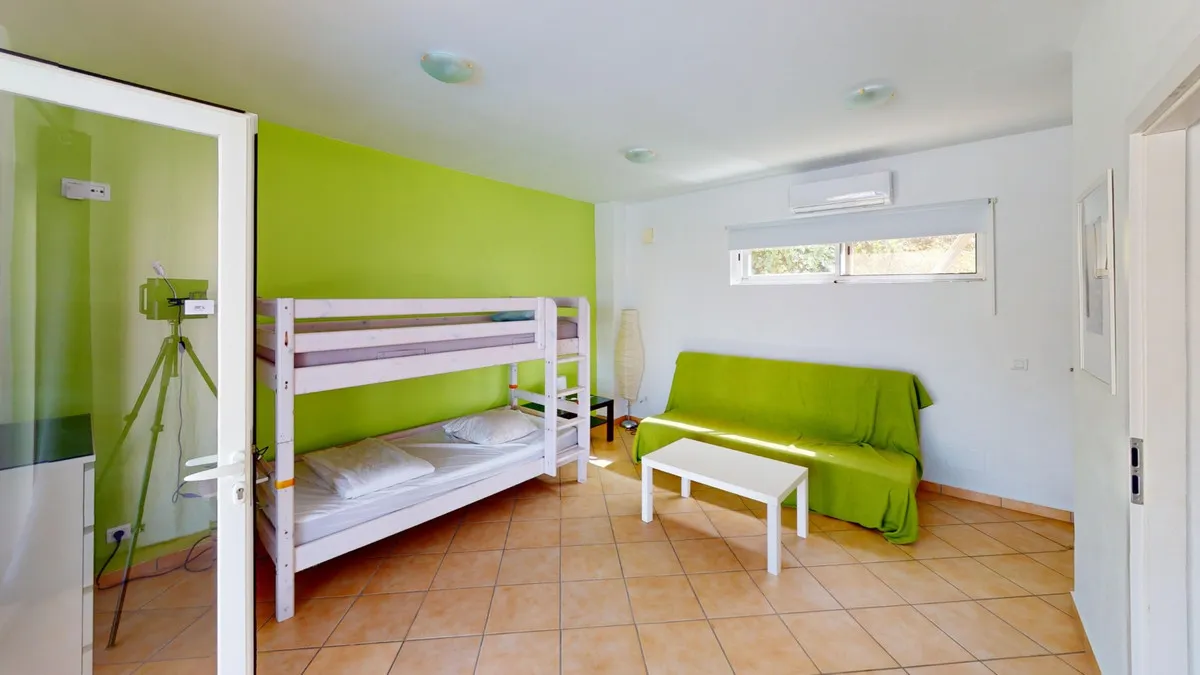 782c84cb-b9d7-41f0-9356-e464269cd9e0