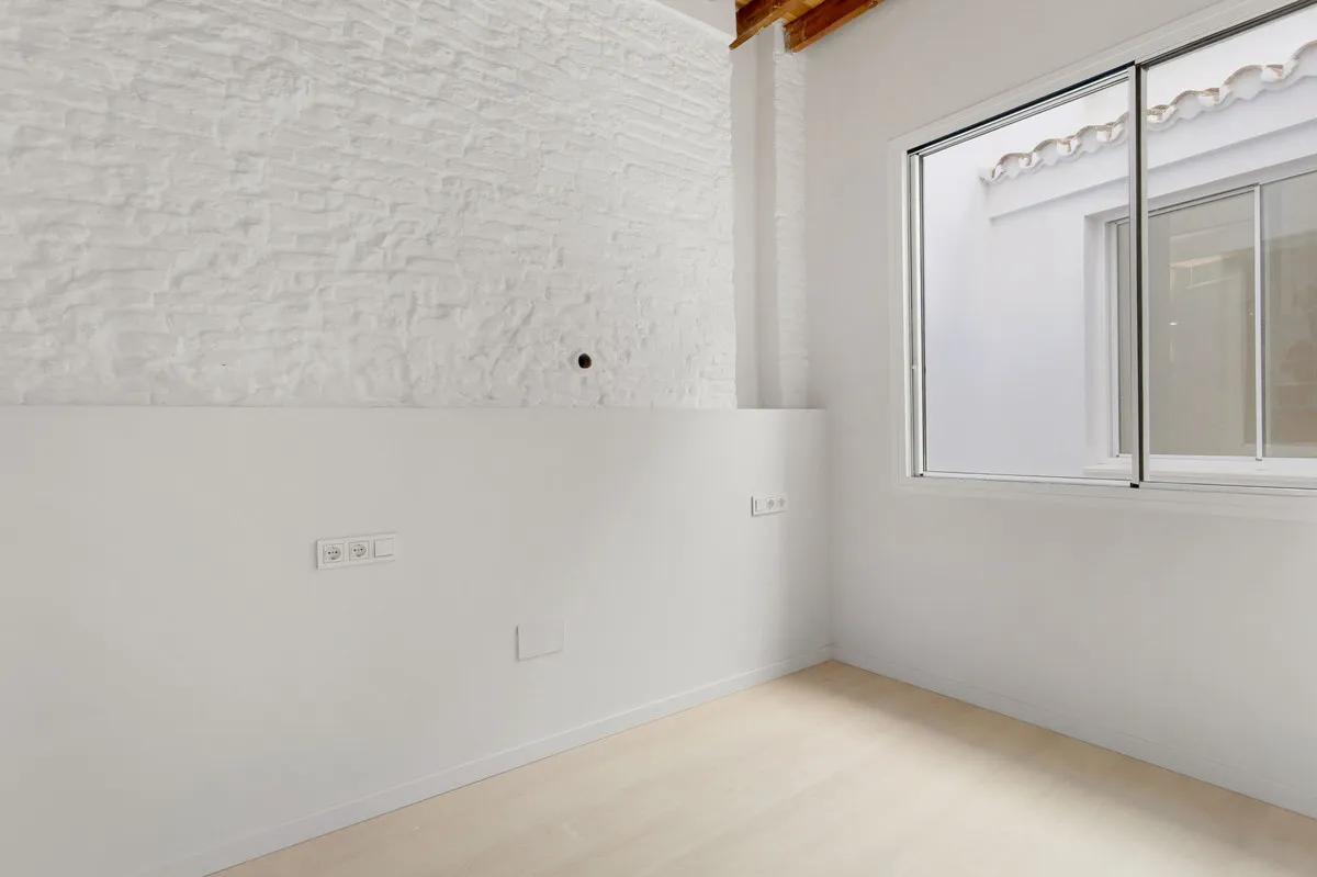 8e29fab6-65f9-4441-ba1a-61193e7fdfff