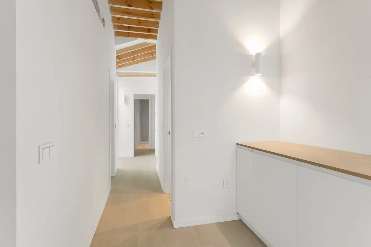 d551272d-3649-41f8-a167-fcfc3b708392