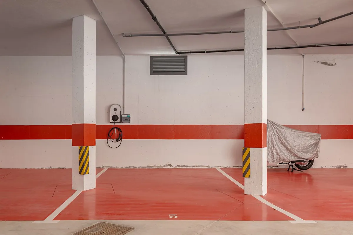 4ed32cc5-7519-40a0-8e17-4cdc3c27e089