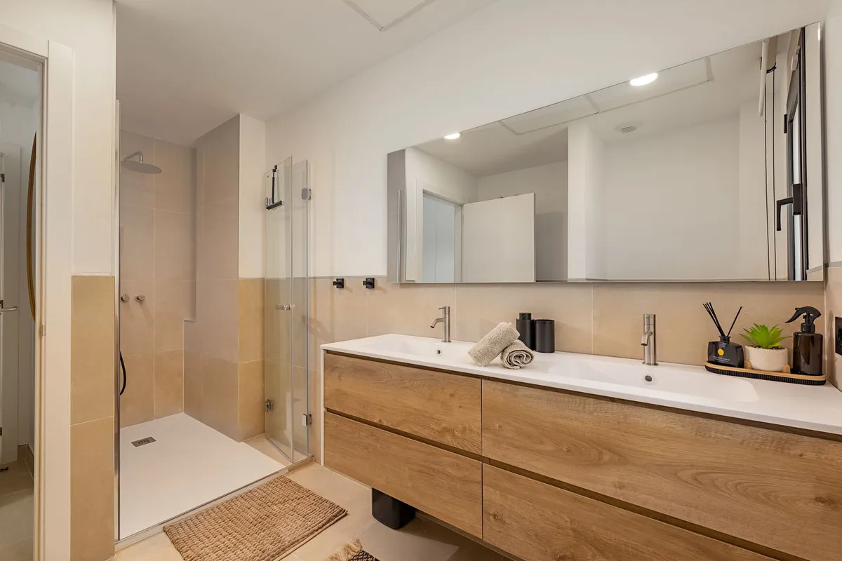 a17814d3-92c1-4763-96d7-bddf3af0f04f