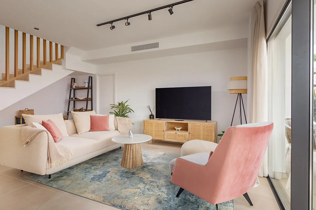 ebc115eb-09a8-4ff3-a45c-899170ce5b1c