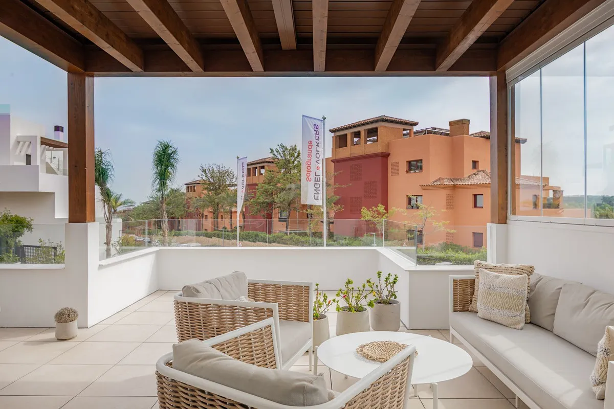 f944be56-2a80-4c0b-b51c-b9aff45febfb