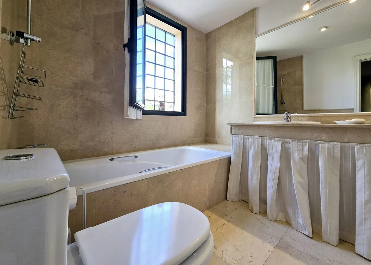 48c7f0c8-7207-4852-9cbf-abafdb47b2e3