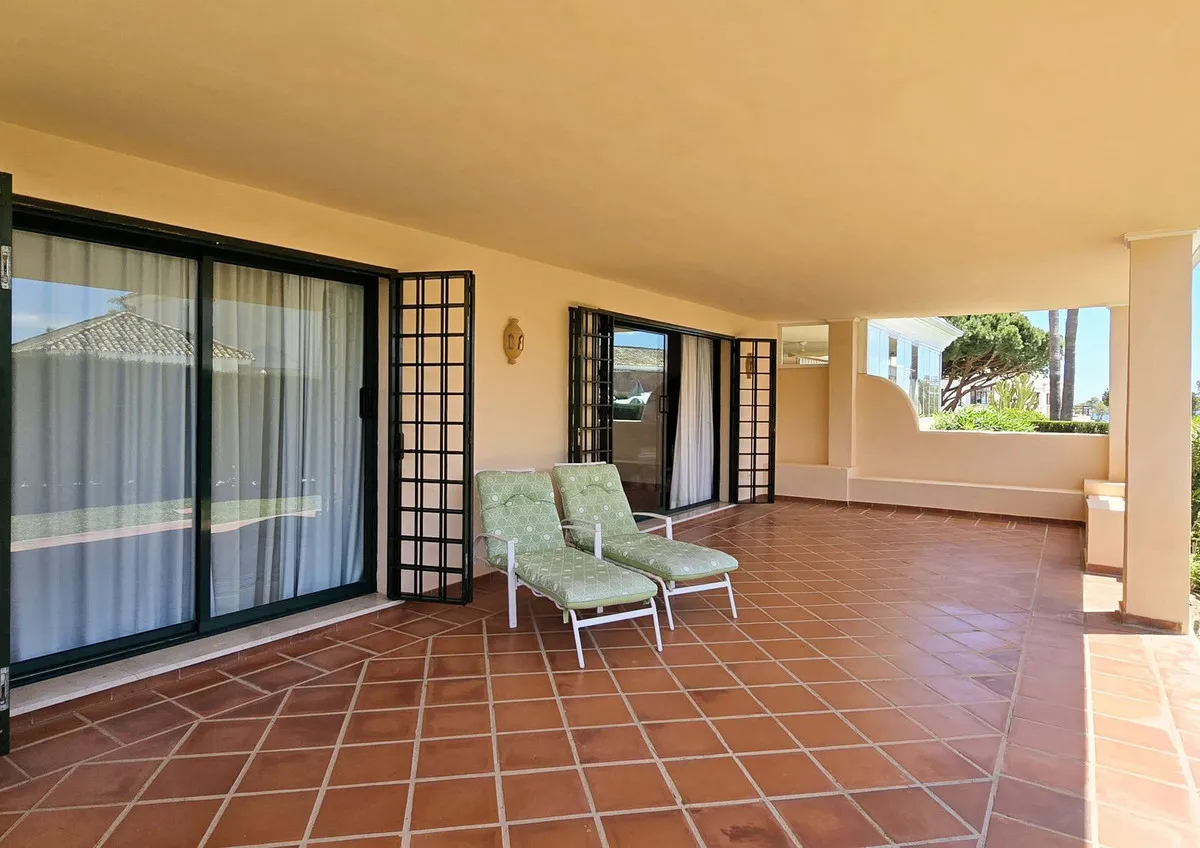 4b3093a8-d849-4c0e-8fc2-cdf9ec8f79e6