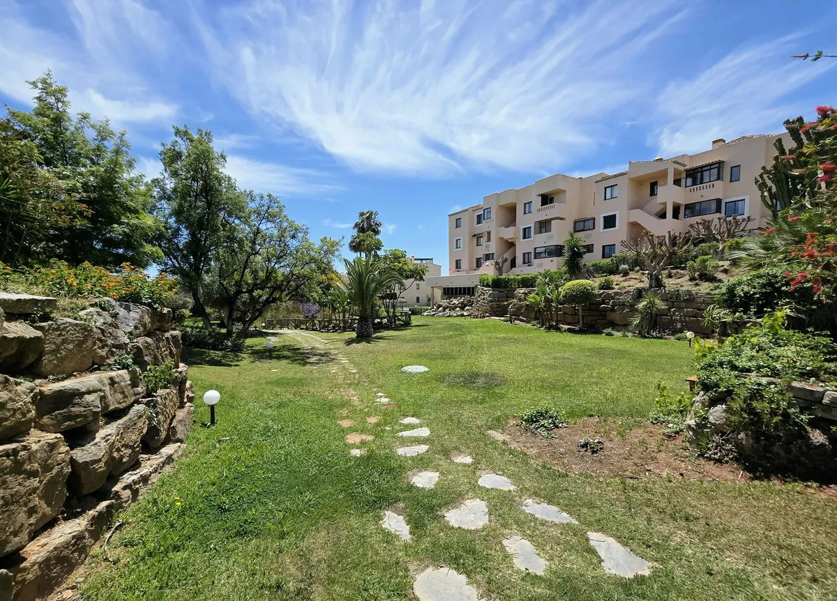 9061cbd6-0cd3-4a71-8226-7b85a2de7544