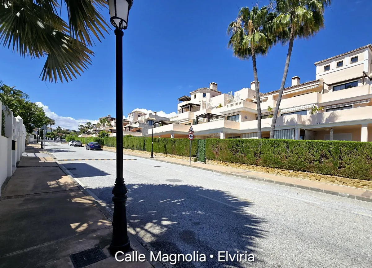 95b65f27-b6f2-426d-98ba-e55eebf2d543