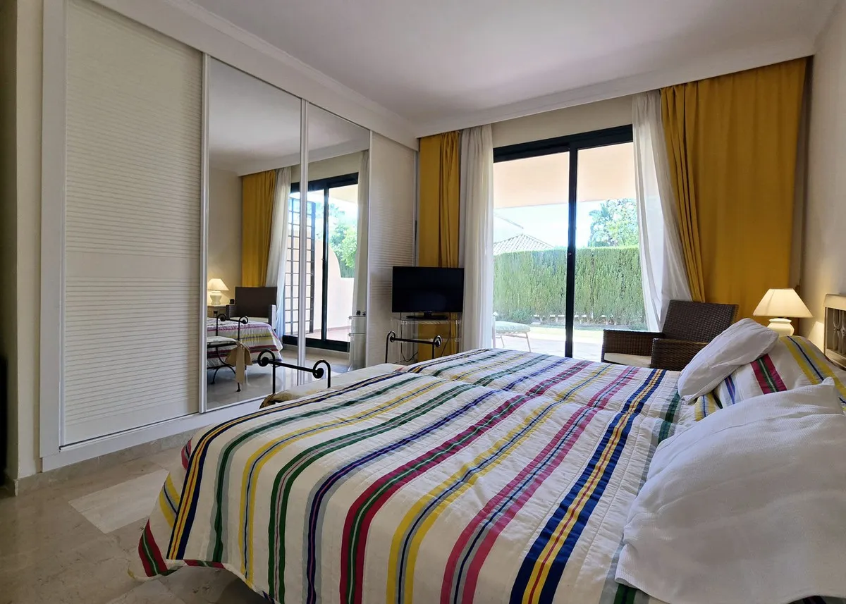 fe7f161a-5fe8-4f70-aefc-0368fc2898dc