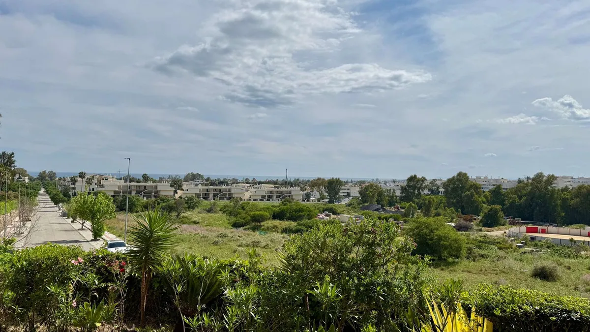 372af6f6-6bf9-4527-aa88-c30f32de3e58