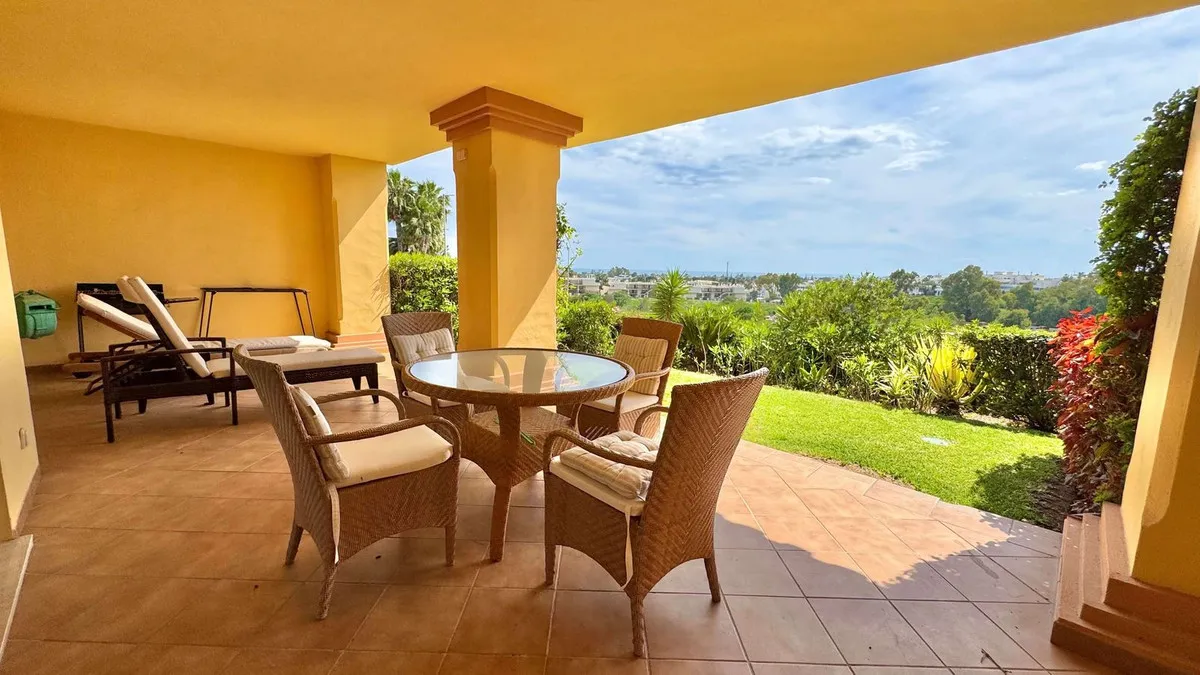 99fc73d4-499a-406c-bffa-ed49554448cc