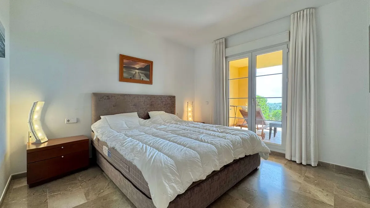 a442485f-c003-418b-b614-405325019f47