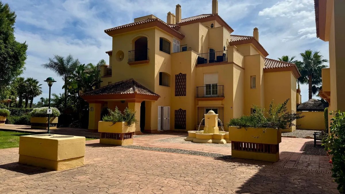 abe0d09c-b39b-4968-ad7e-f390a3d03d06