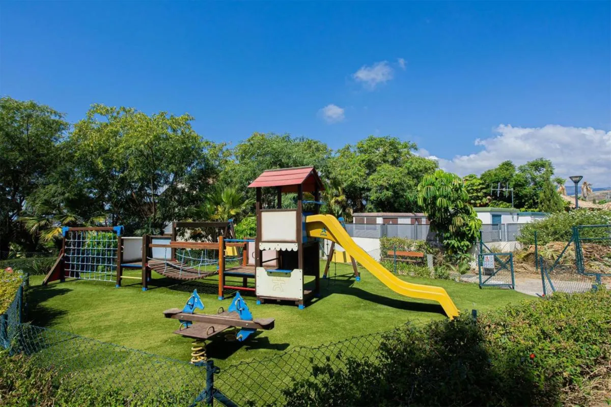 22b07e8b-84ba-4510-bb45-f8059dd46638