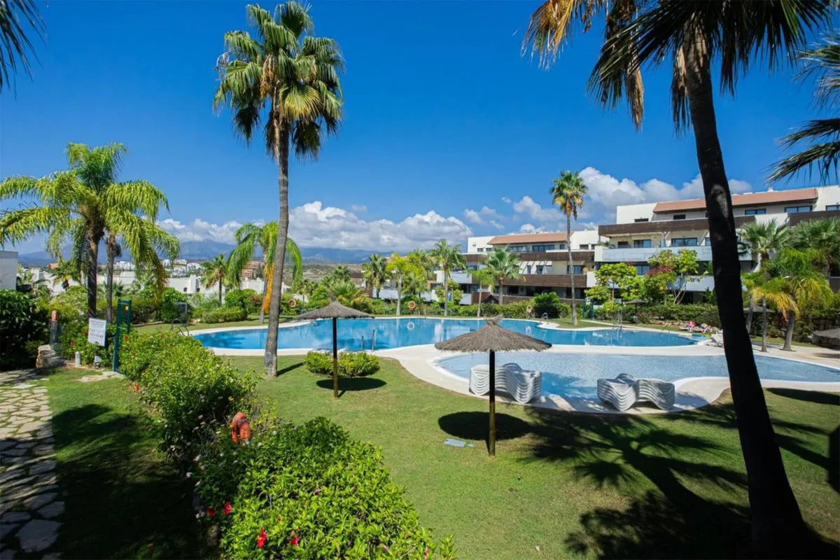 57fb957a-5d6b-42ce-a78f-13fcbc685f39