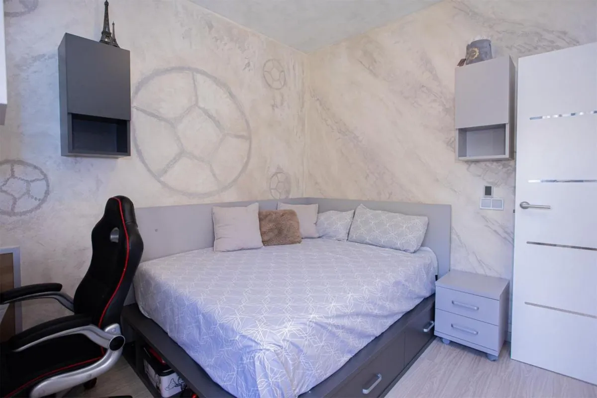 c159a0f7-a4b7-439d-a610-dab1f791d522