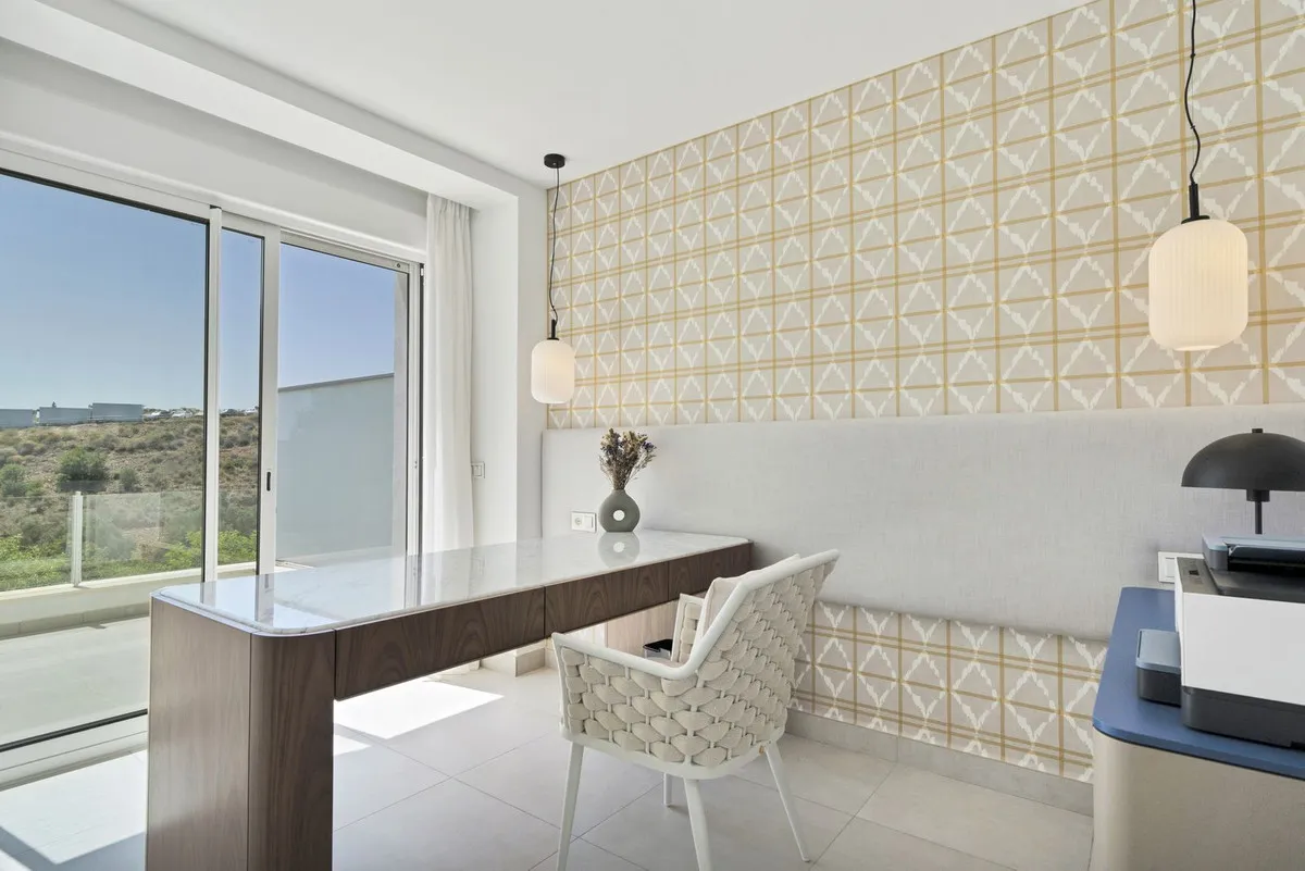 3d5ecc69-f72b-457c-8d24-64d12bb1c262