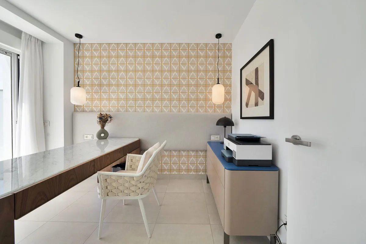 8267f5af-8924-4e81-9826-3aad9184347e