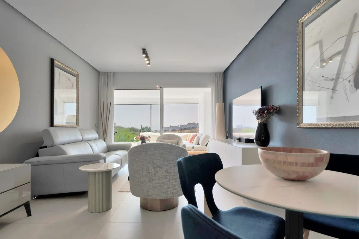 b34e08e8-a558-4363-bbc1-9a3b33dd451b