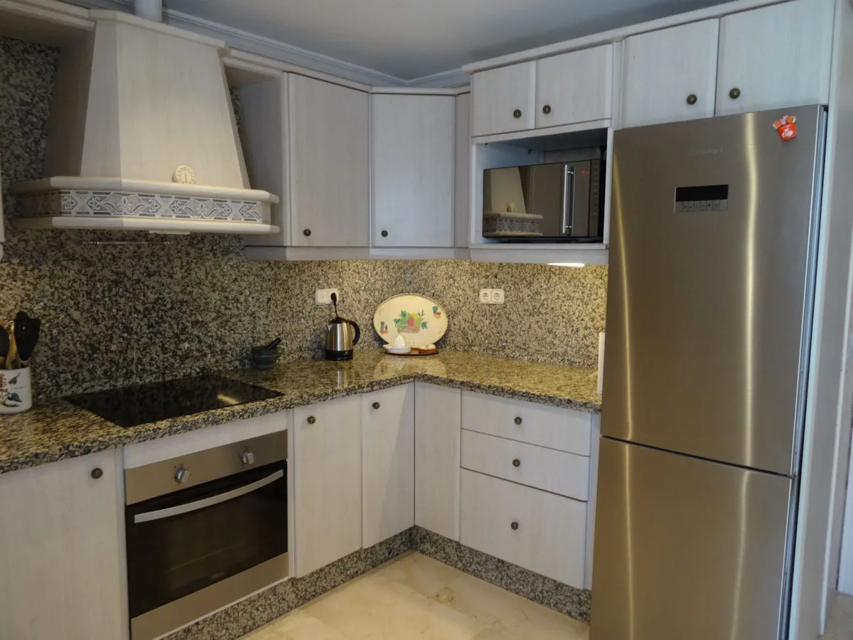 f6c82e09-50e2-44f0-a8a6-63f7824ed909