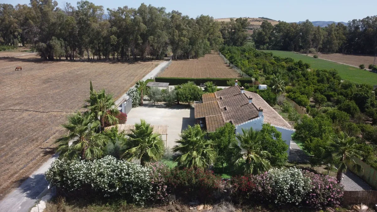 82b5d840-2782-4768-a26c-6fb6c24cad79