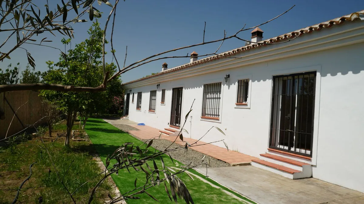 b9c36893-133e-4ce7-97b5-c7c91c1c5ede